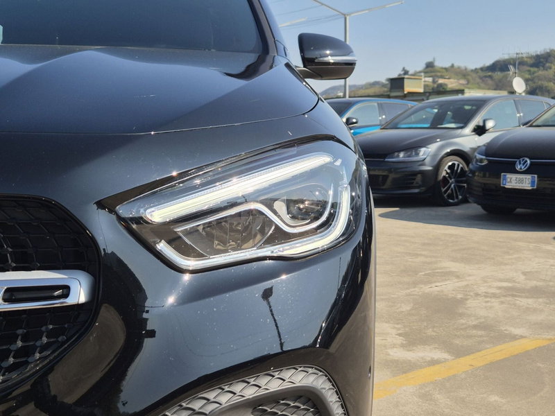 Mercedes-Benz GLA SUV usata  (18)