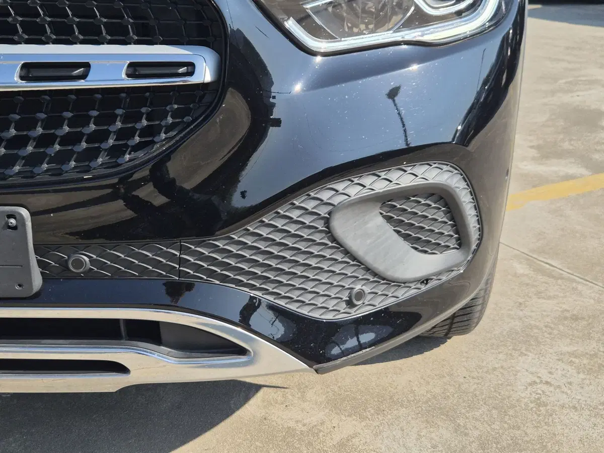Mercedes-Benz GLA SUV usata  (20)