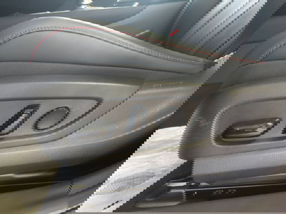 Lexus UX usata a Venezia (11)