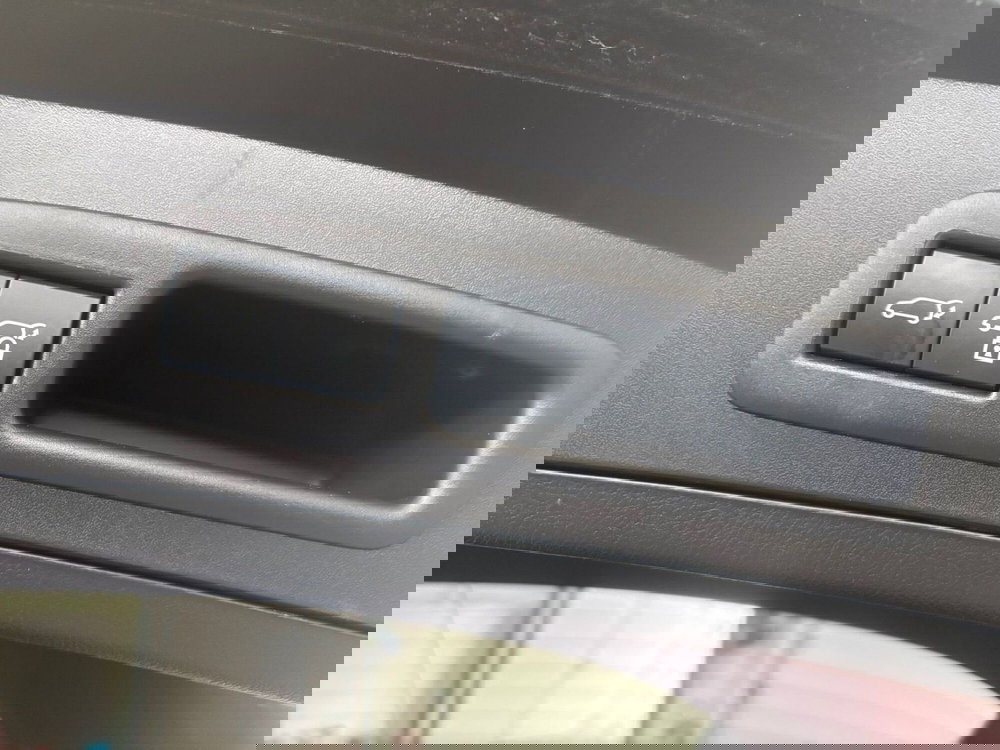 Lexus UX usata a Venezia (13)