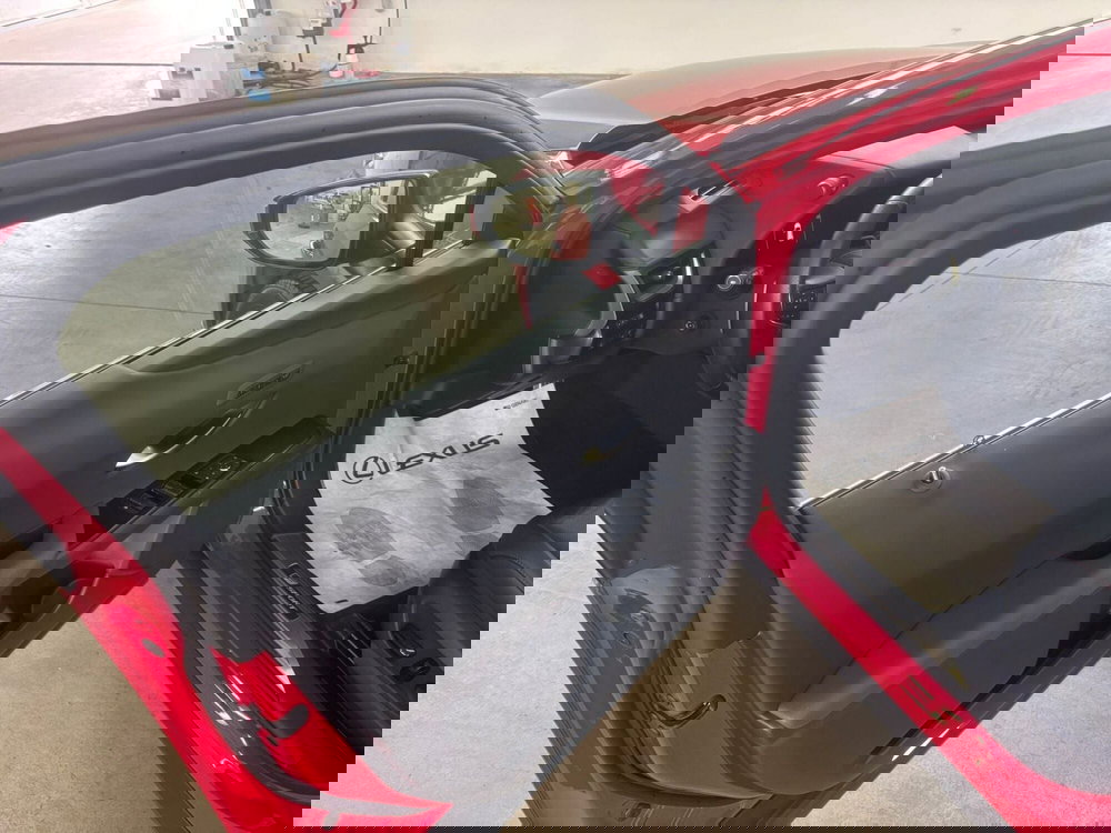 Lexus UX usata a Venezia (9)