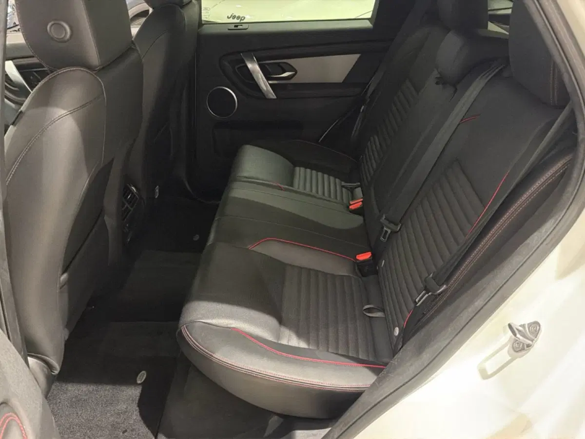 Land Rover Discovery Sport usata a Siracusa (7)
