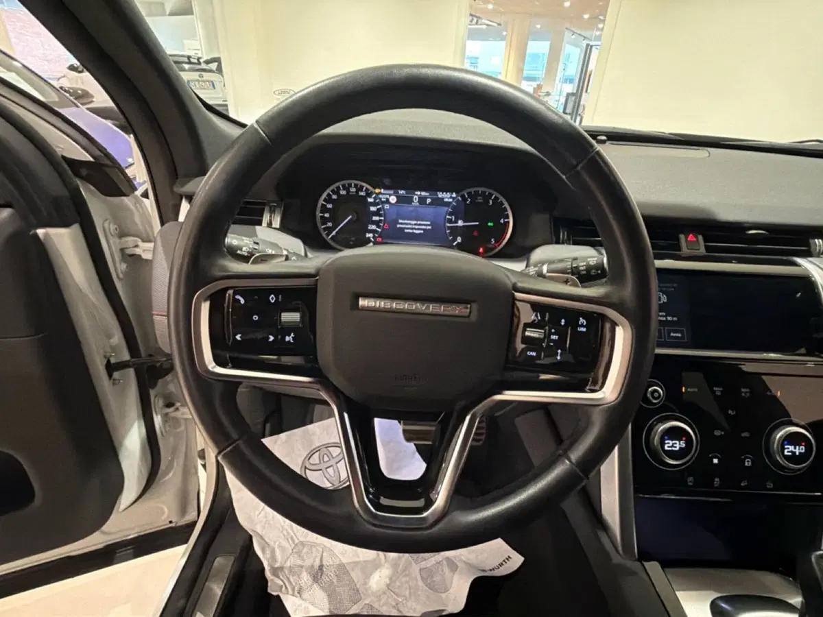 Land Rover Discovery Sport usata a Siracusa (9)