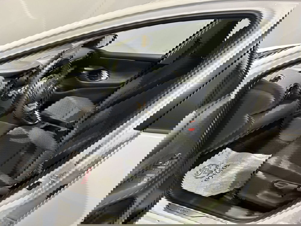 Toyota Yaris usata a Milano (12)