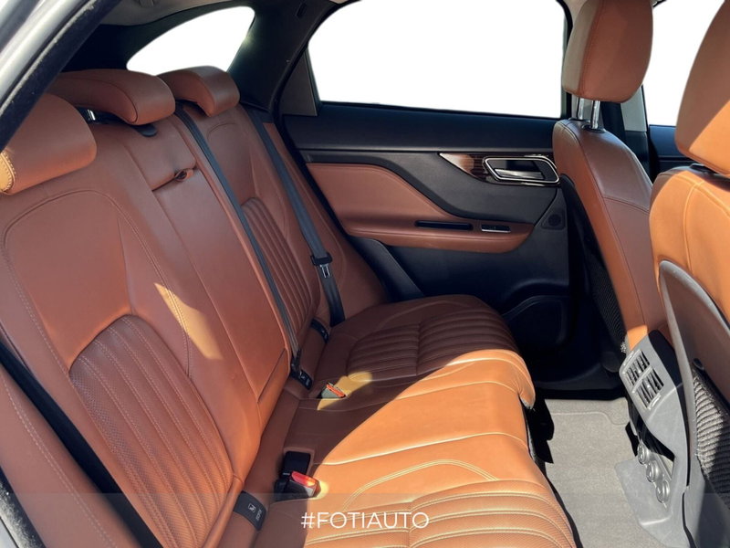 Jaguar F-Pace usata a Catania (5)