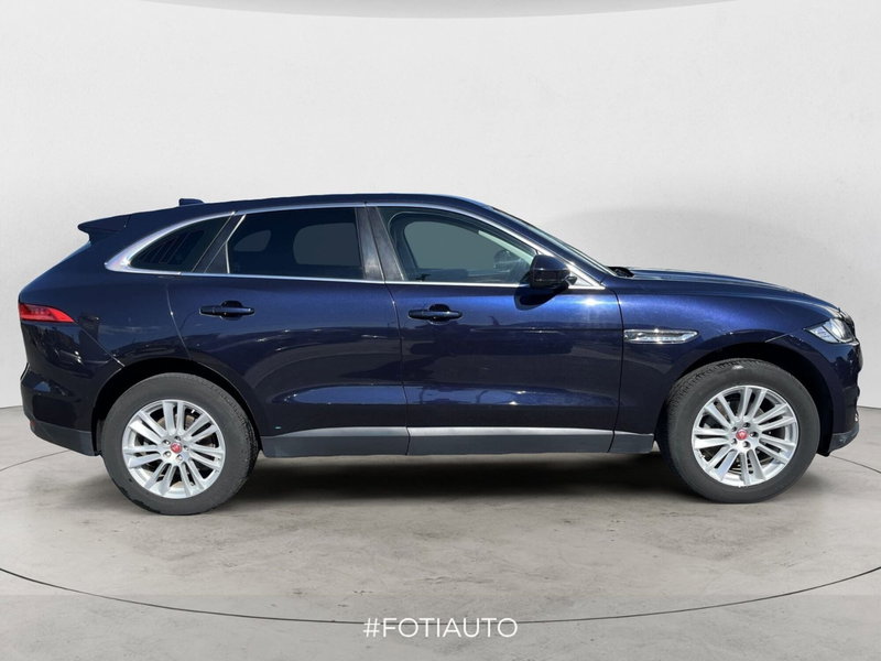 Jaguar F-Pace usata a Catania (6)