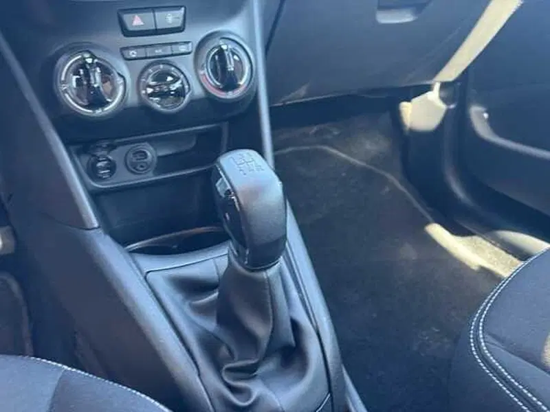 Peugeot 208 usata a Siena (14)
