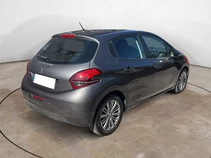 Peugeot 208 usata a Siena (5)