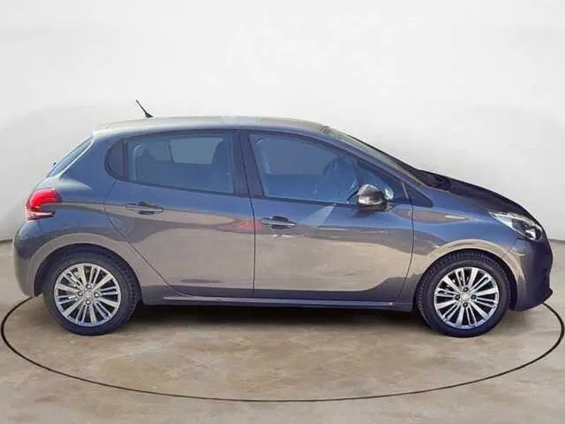 Peugeot 208 usata a Siena (8)