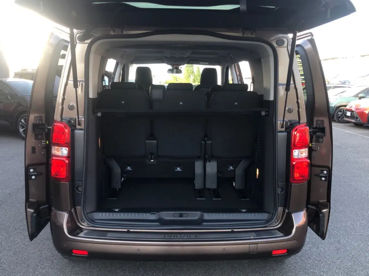 Toyota Proace Verso usata a Mantova (14)