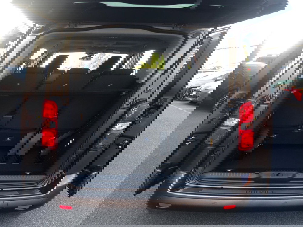 Toyota Proace Verso usata a Mantova (14)