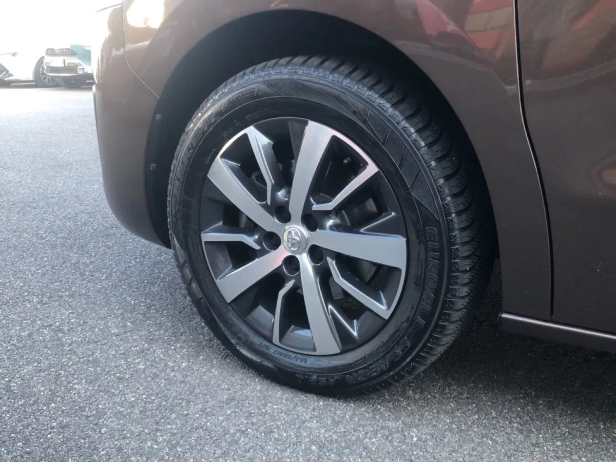 Toyota Proace Verso usata a Mantova (15)