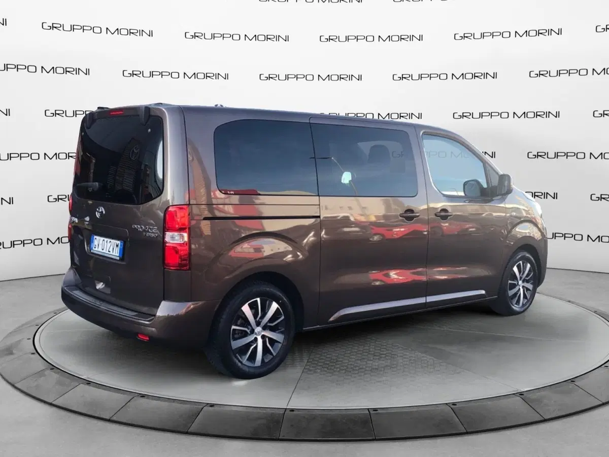 Toyota Proace Verso usata a Mantova (6)