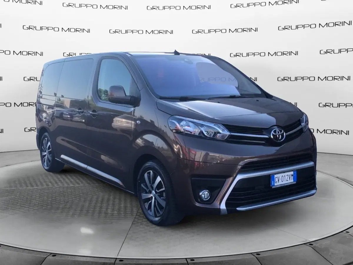 Toyota Proace Verso usata a Mantova (8)