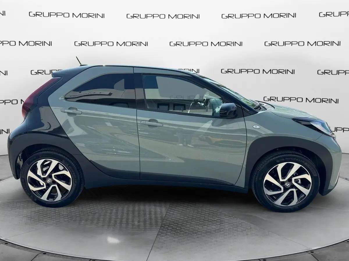 Toyota Aygo X nuova a Modena (4)