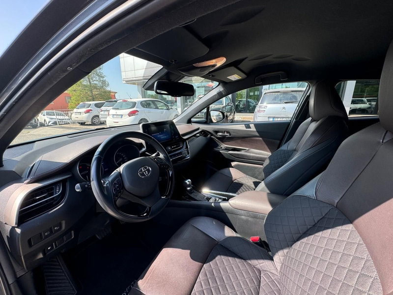 Toyota Toyota C-HR usata a Modena (12)