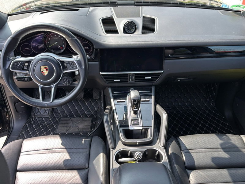 Porsche Cayenne usata a Bologna (10)