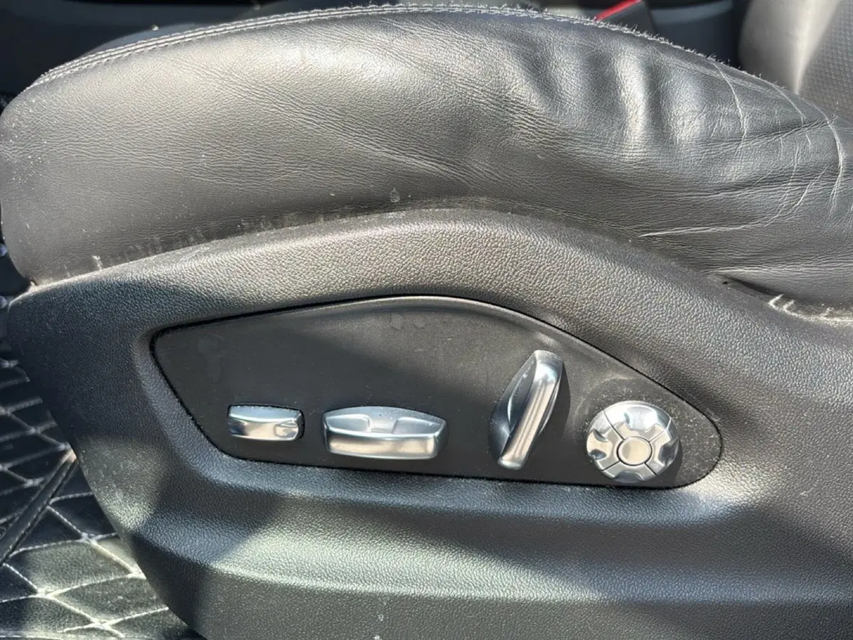 Porsche Cayenne usata a Bologna (12)