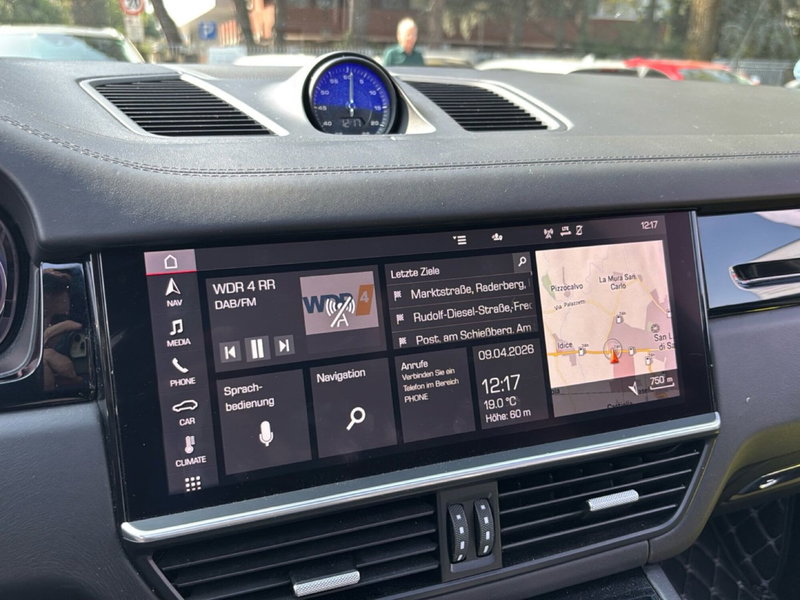 Porsche Cayenne usata a Bologna (14)