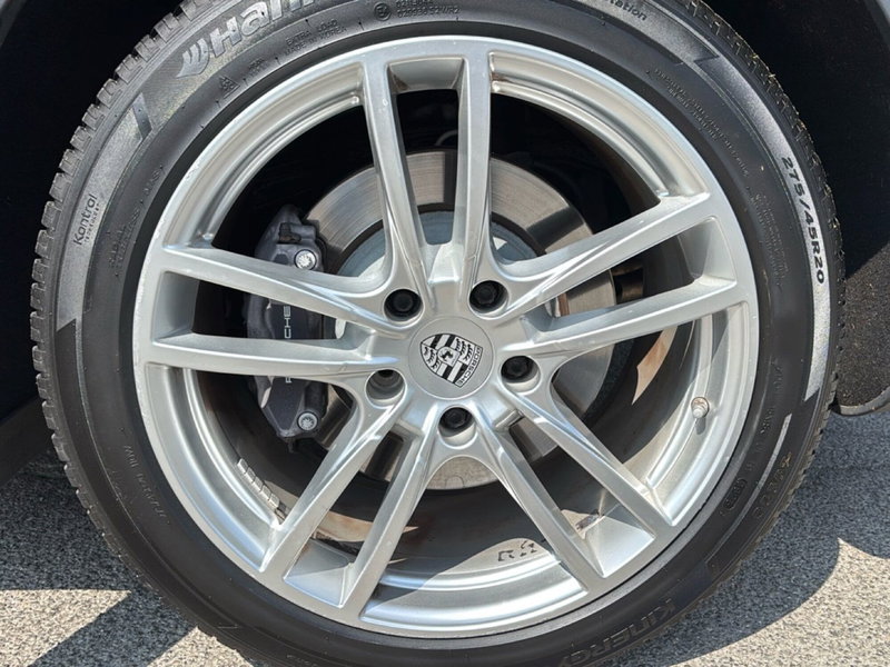 Porsche Cayenne usata a Bologna (7)