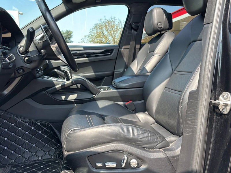 Porsche Cayenne usata a Bologna (8)