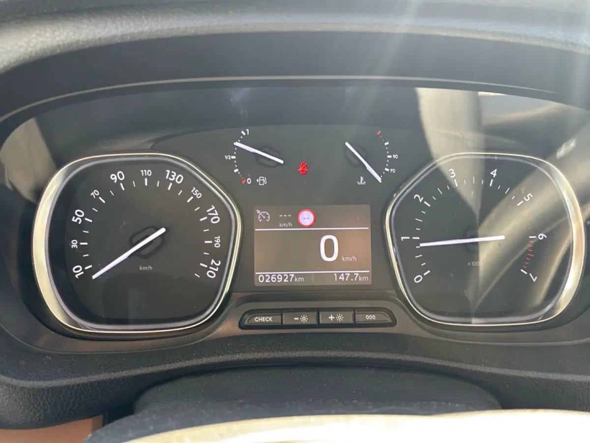 Peugeot Traveller usata a Bologna (13)