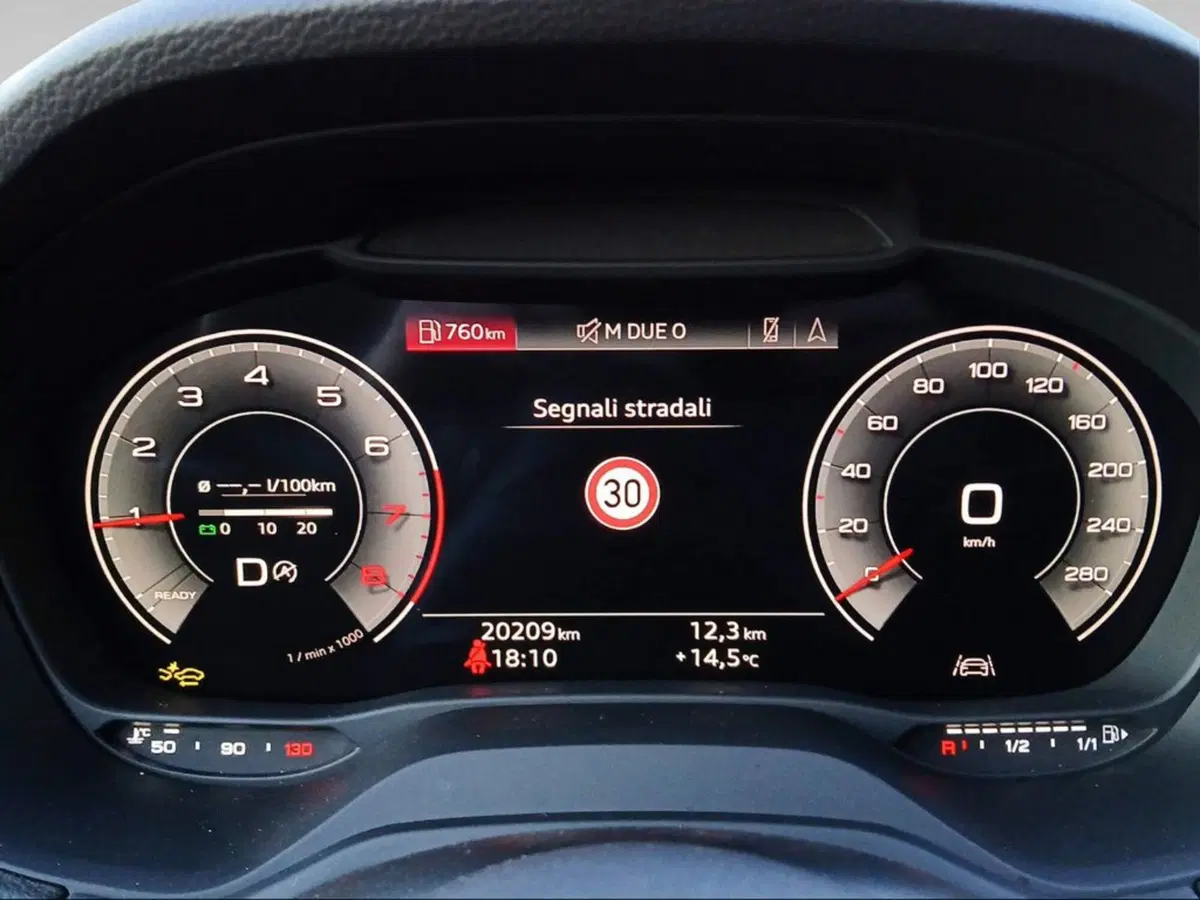Audi Q2 usata a Siena (7)