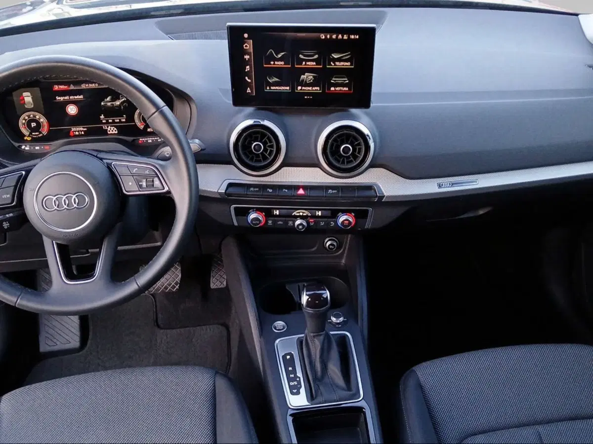 Audi Q2 usata a Siena (9)