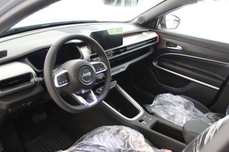 Jeep Avenger nuova a Cremona (9)