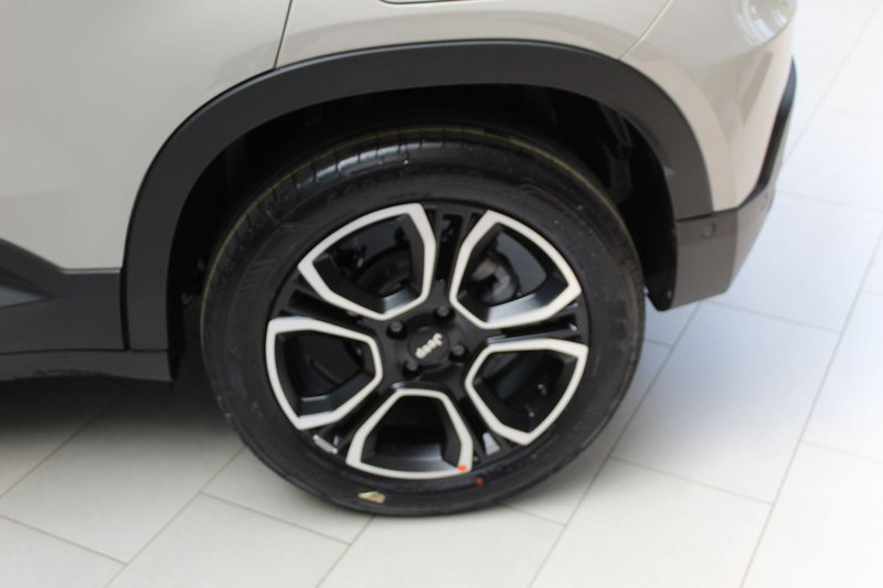 Jeep Avenger nuova a Cremona (7)