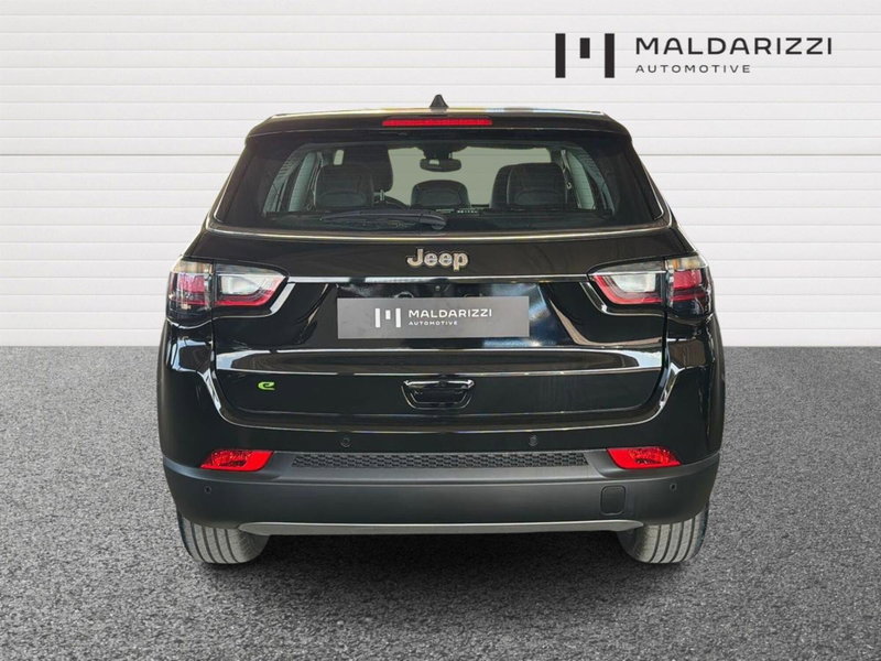 Jeep Compass nuova a Bari (3)