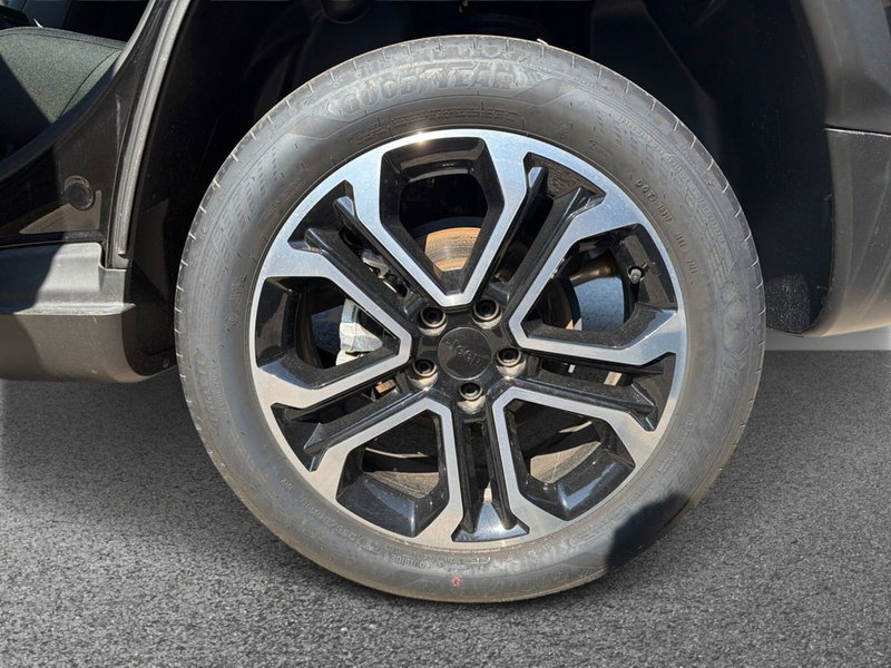 Jeep Compass nuova a Bari (6)