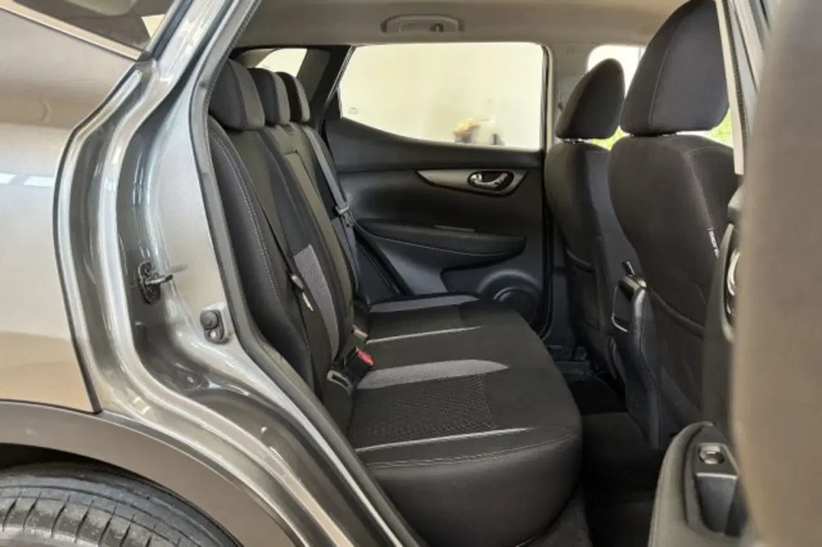 Nissan Qashqai usata a Latina (10)