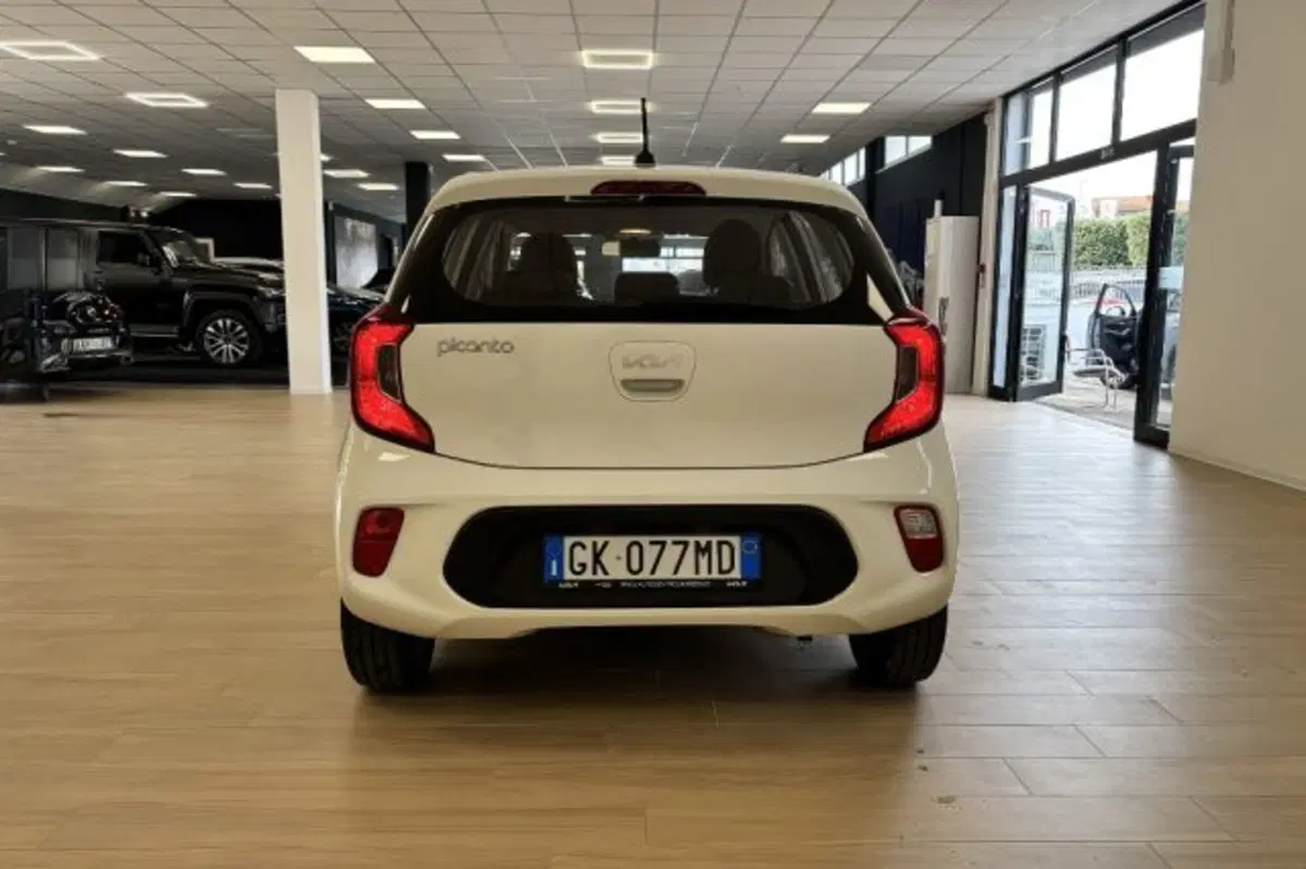 Kia Picanto usata a Latina (6)