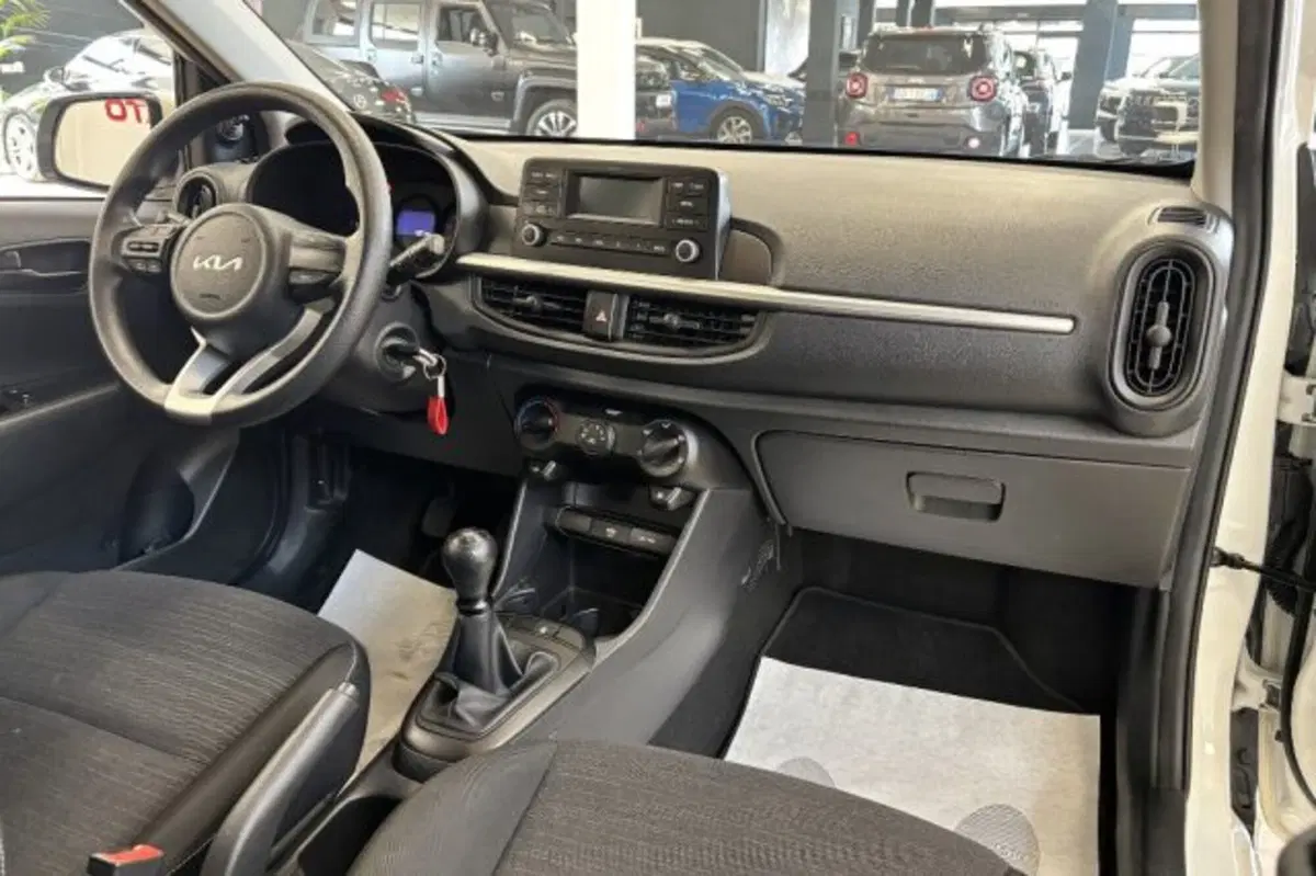 Kia Picanto usata a Latina (9)