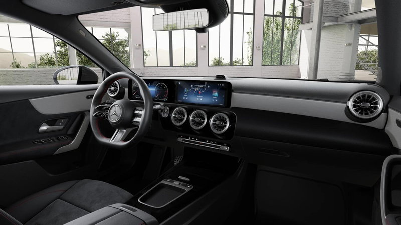 Mercedes-Benz Classe A nuova a Monza e Brianza (5)
