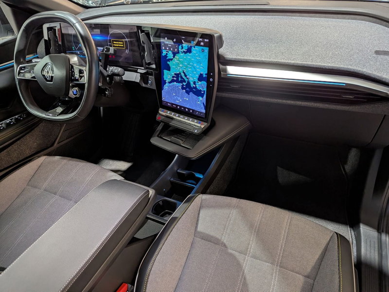 Renault Megane E-Tech Electric usata a Trento (9)