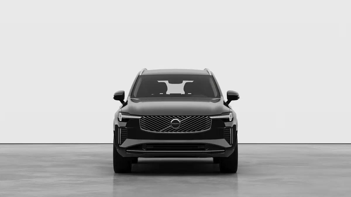Volvo XC90 nuova a Como (4)