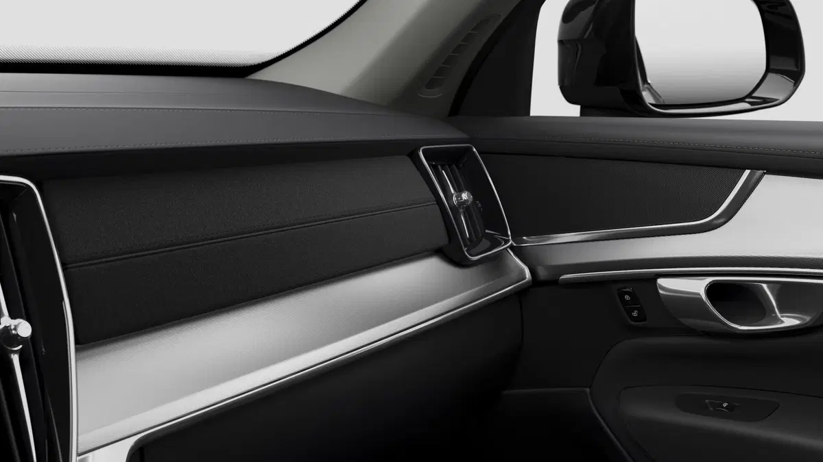 Volvo XC90 nuova a Como (6)