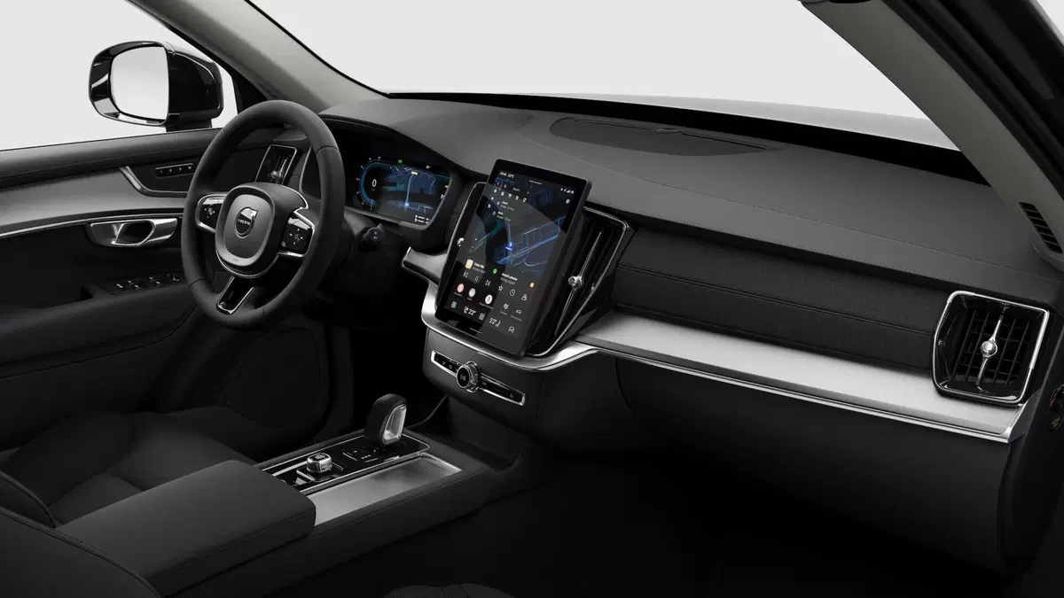 Volvo XC90 nuova a Como (7)