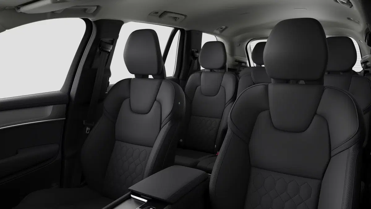 Volvo XC90 nuova a Como (8)