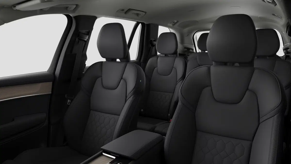 Volvo XC90 nuova a Como (7)