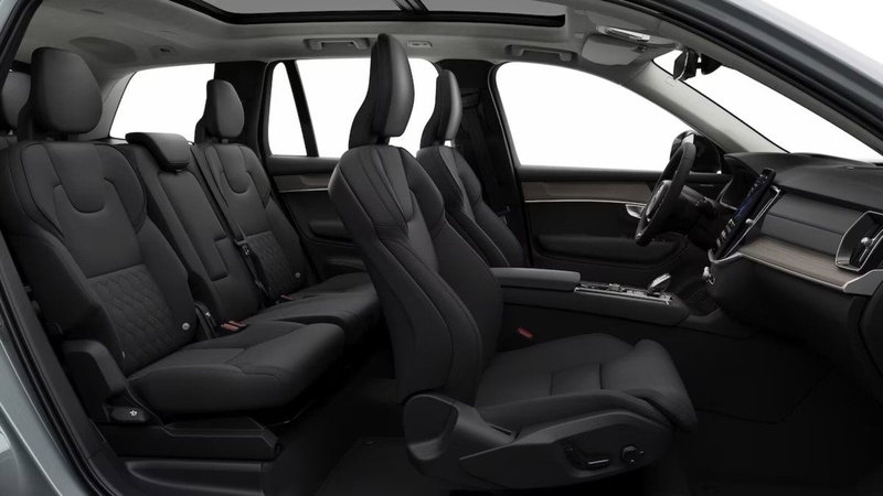 Volvo XC90 nuova a Como (9)