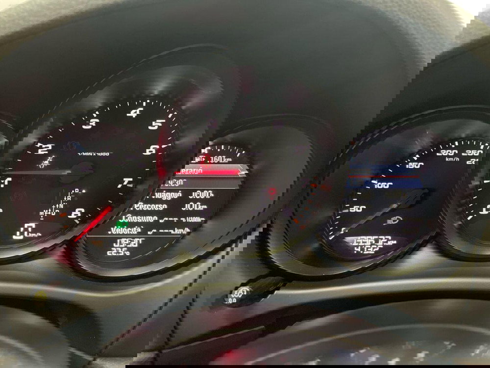 Porsche Macan usata a Macerata (9)