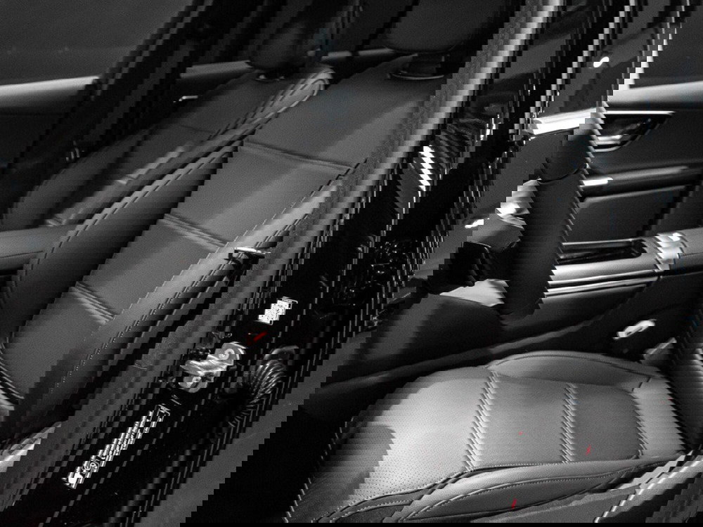 Mercedes-Benz GLC nuova a Ancona (11)