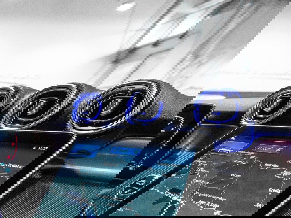 Mercedes-Benz GLC nuova a Ancona (18)