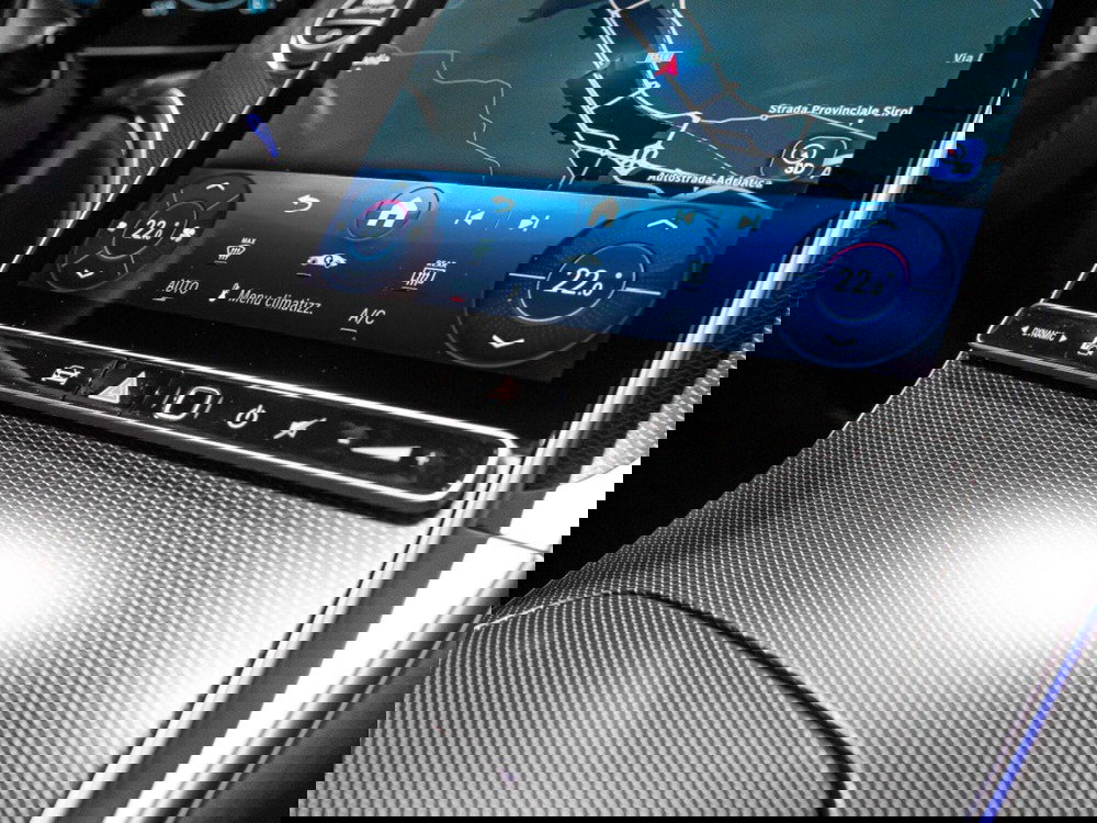 Mercedes-Benz GLC nuova a Ancona (20)