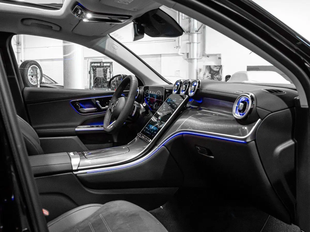 Mercedes-Benz GLC Coupé nuova a Ancona (17)