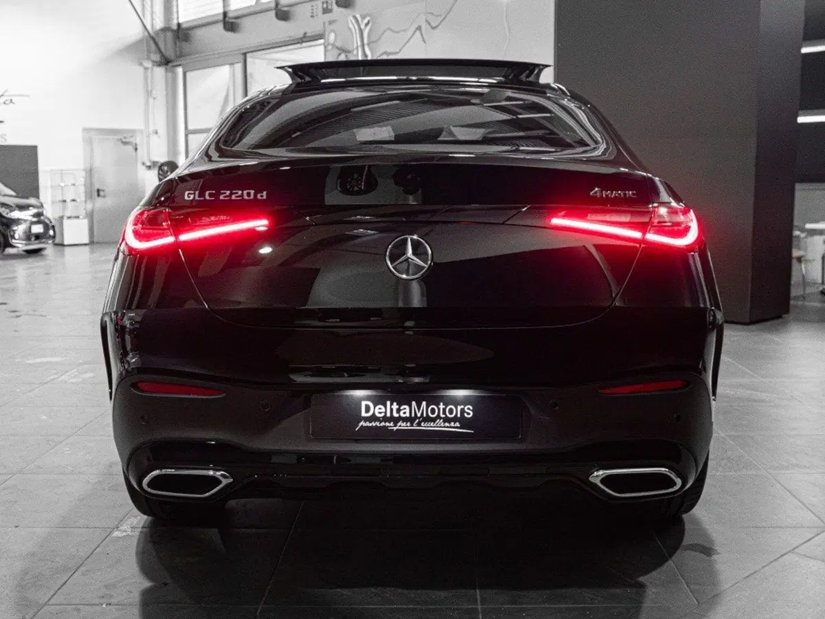 Mercedes-Benz GLC Coupé nuova a Ancona (3)