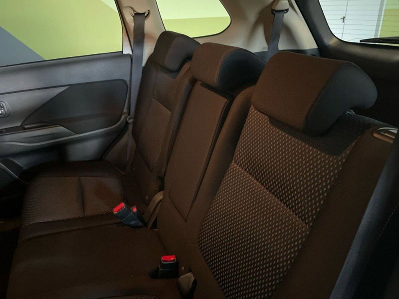 Mitsubishi Outlander usata a Ancona (13)